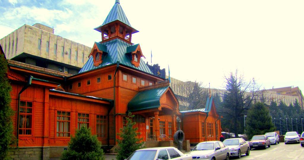 Guest House On Kaldaiakova 38 Almaty Luaran gambar
