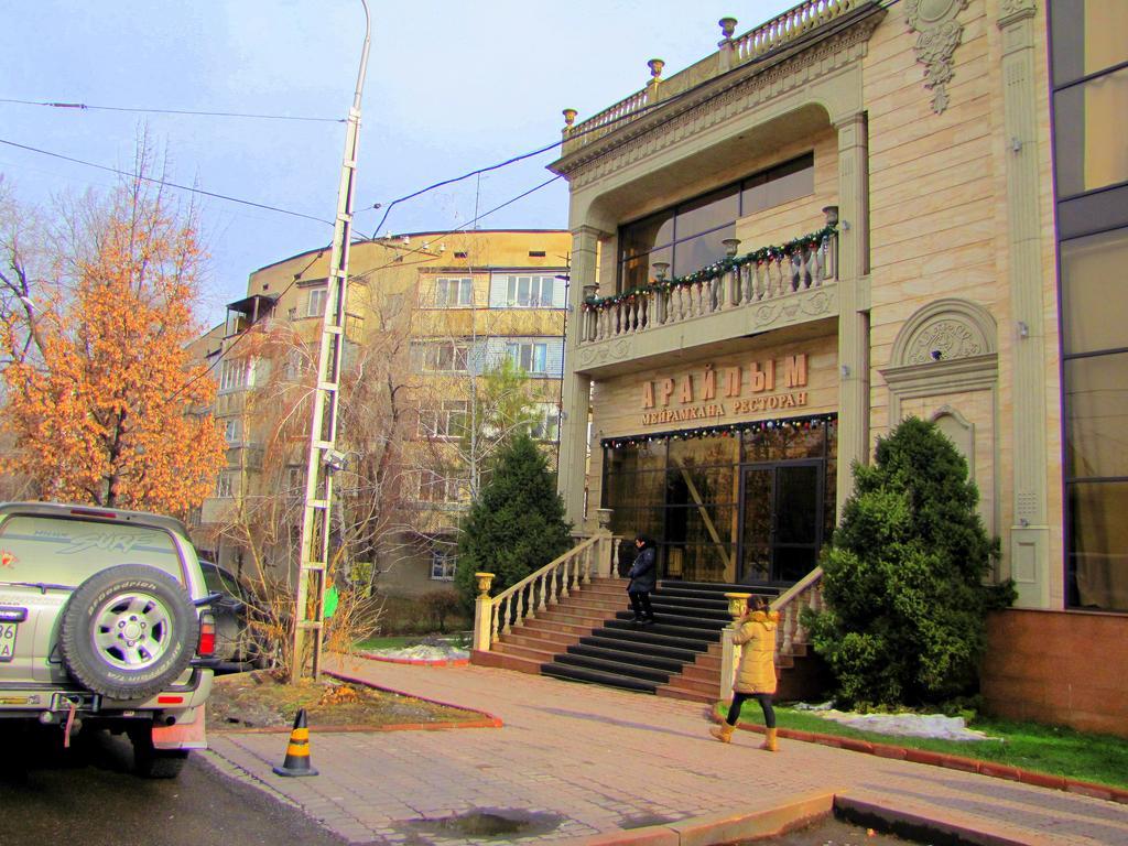 Guest House On Kaldaiakova 38 Almaty Luaran gambar