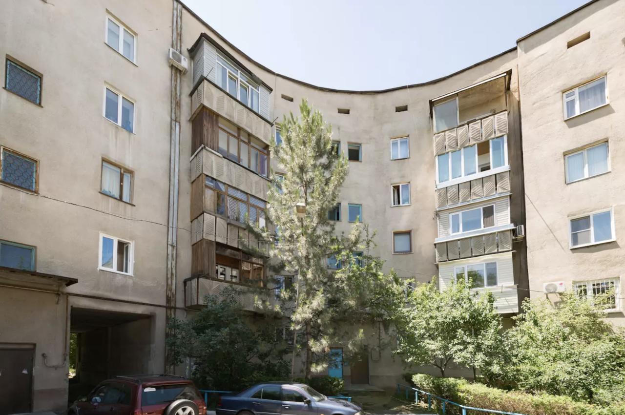 Guest House On Kaldaiakova 38 Almaty Luaran gambar
